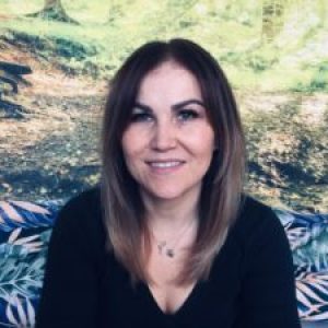 Zdjęcie przedstawia członka zarządu stowarzyszenia Marzenę Mackiewicz